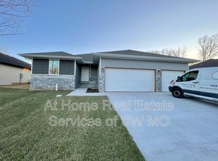 3912 W Linwood St, Springfield, MO 65807