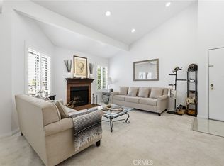 18408 Hatteras St Unit 14, Tarzana, CA 91356