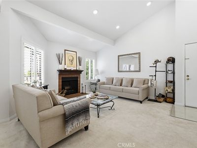 18408 Hatteras St Unit 14, Tarzana, CA, 91356