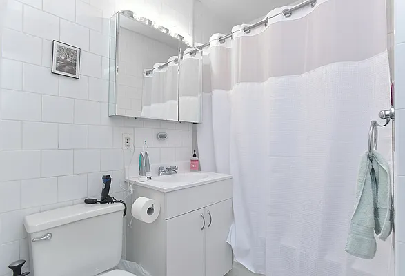 Rented by Emor Management Inc. | media 21