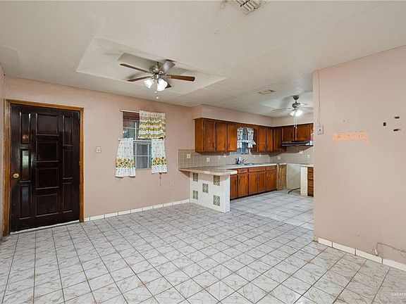 4th image of 4012 S Raul Longoria Rd