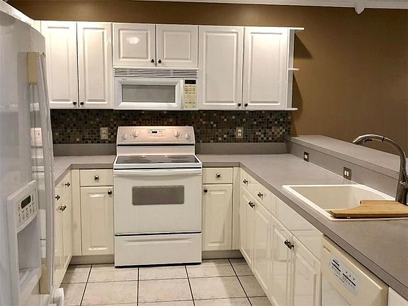 5th image of 1618 SW Crossings Cir