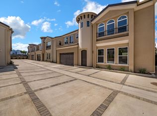 20808 W Oklahoma Ct, Chatsworth, CA 91311