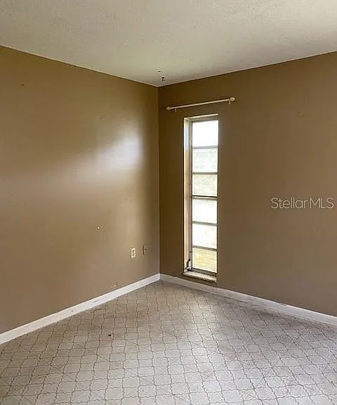 12 Spring Loop — Photo 14