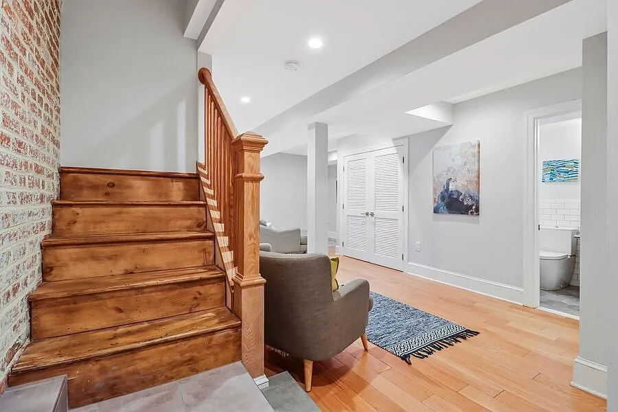1349 Newton St NW #2