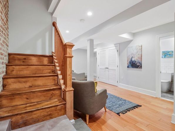 1349 Newton St NW #2