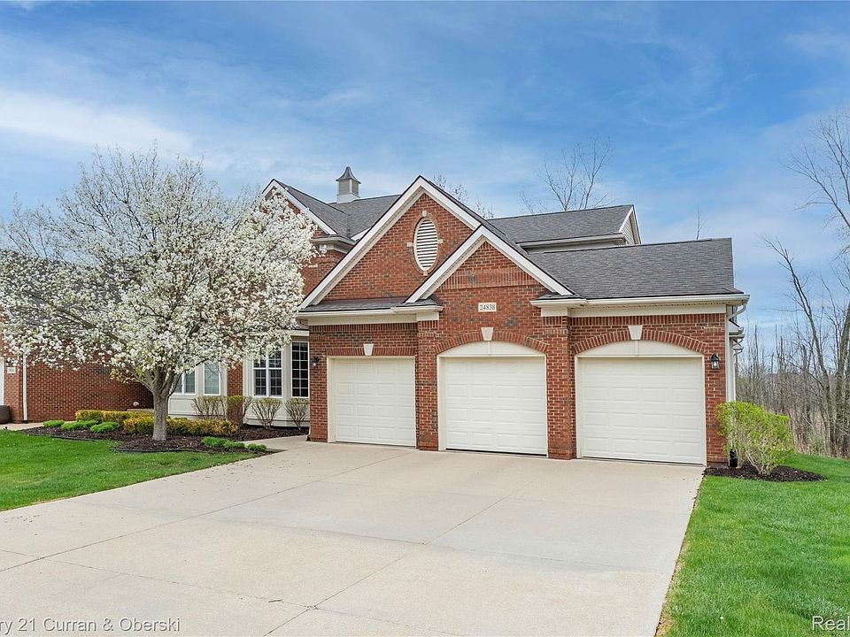 1st image of 24838 Valleywood Dr
