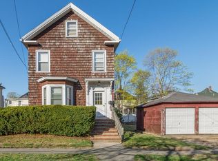 235 Farrington St, Quincy, MA 02170