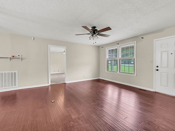 5th image of 2157 Watertown Pl