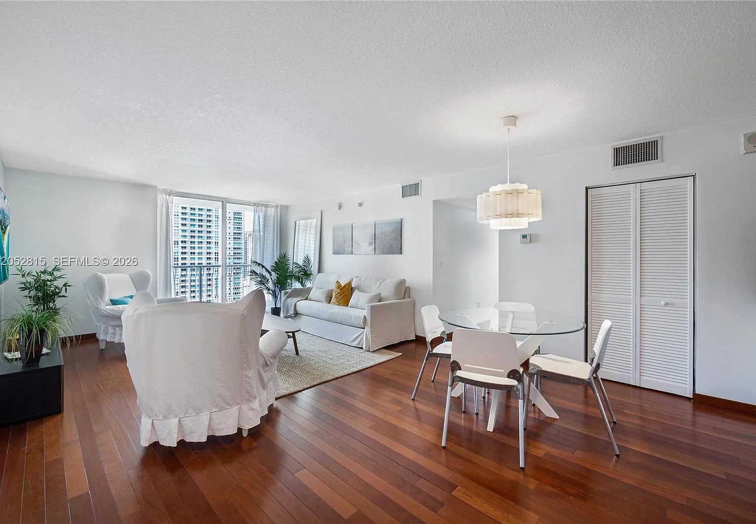 The Club At Brickell Bay — Photo 3