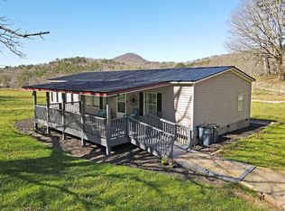 544 Bearden Rd, Blue Ridge, GA 30513