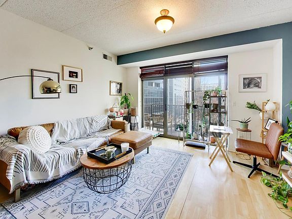 4th image of 1250 S Indiana Ave APT 1013