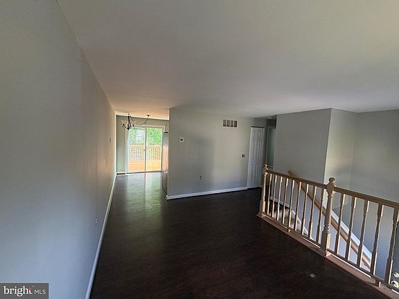 4th image of 1531 Hickory Wood Dr
