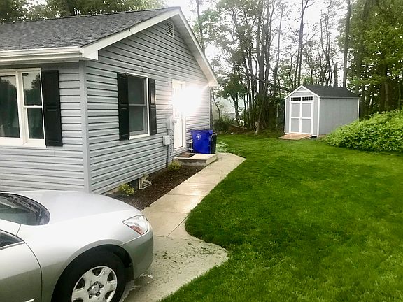 Yard/Shed (from driveway)