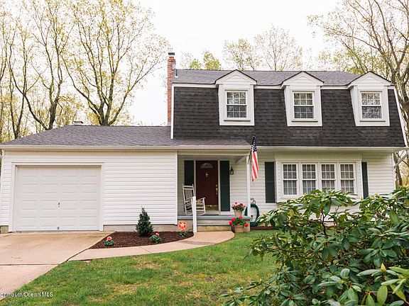 2nd image of 3 Dunbarton Rd