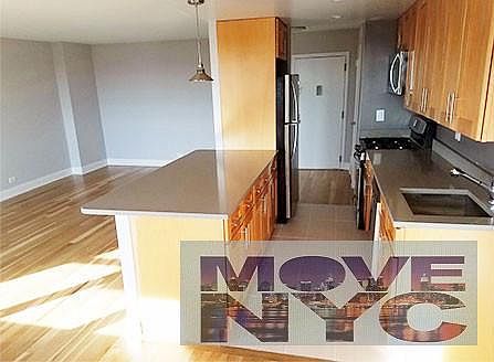 2nd image of 2010 Bruckner Blvd APT 8H