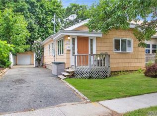 561 Lincoln Ave, West Hempstead, NY 11552