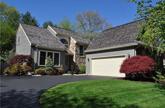 1st image of 114 Ponds Ln