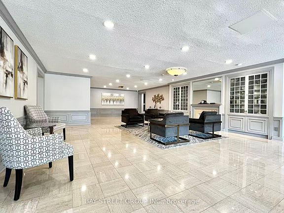5th image of 225 Bamburgh Cir #1108