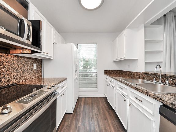 4th image of 505 Westcott St APT 207