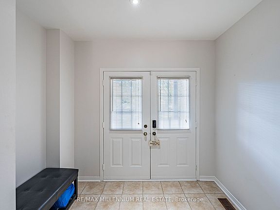 4th image of 90 Ronan Cres