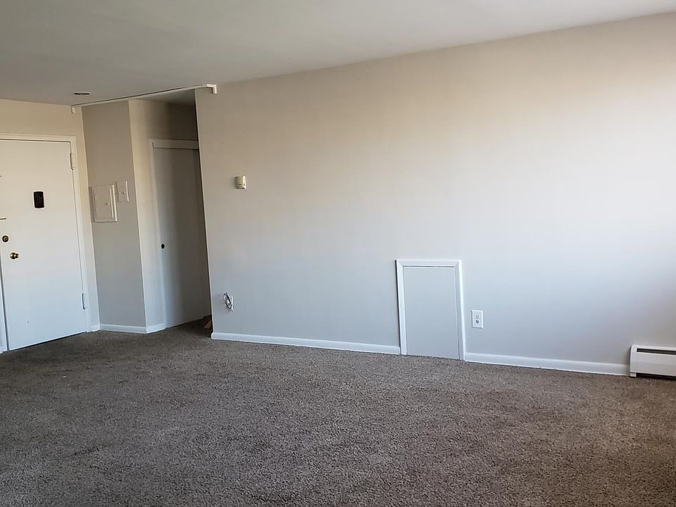 2nd image of 7801 Bustleton Ave #203