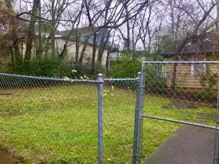1005 Hampton St NW — Photo 8