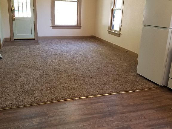 Open floor plan - View from Kitchen