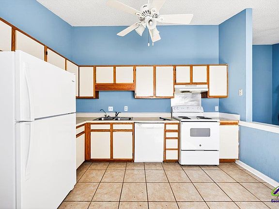 5th image of 100 Mauldon Ct