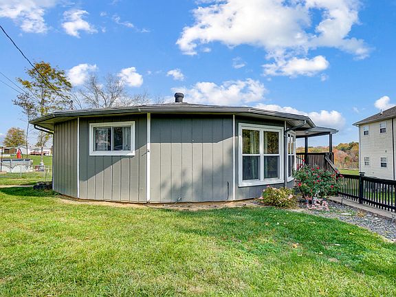 2nd image of 5234 Belle Dr