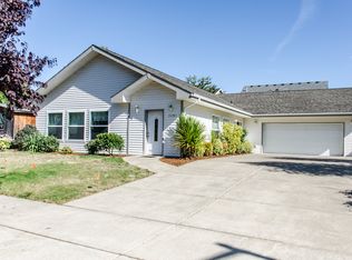 31741 NW Lenox St, North Plains, OR 97133