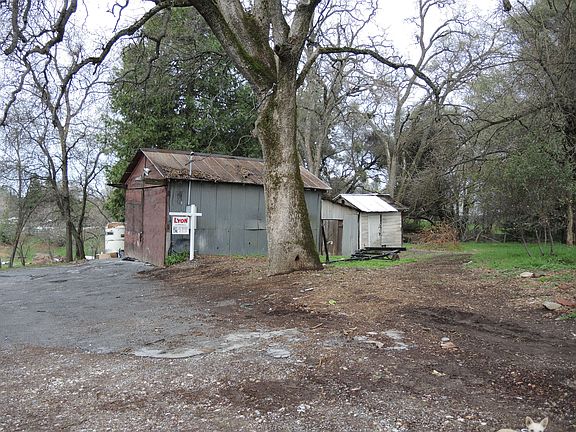 4th image of 519 North Aly
