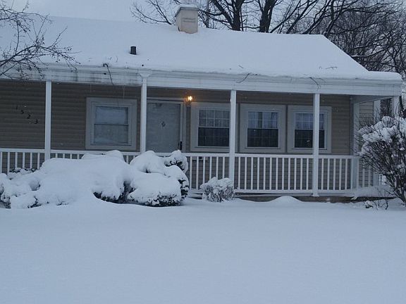 2nd image of 1523 Belmont Ave