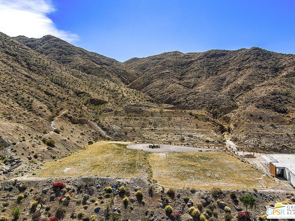 1st image of 44 Rim Crest Rd