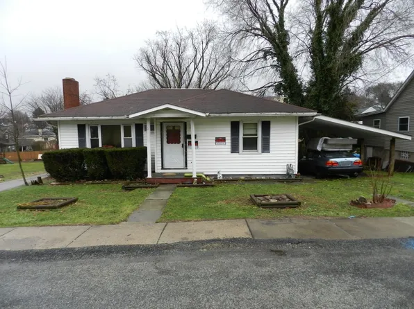 700 Park Ave, Mount Pleasant, PA 15666