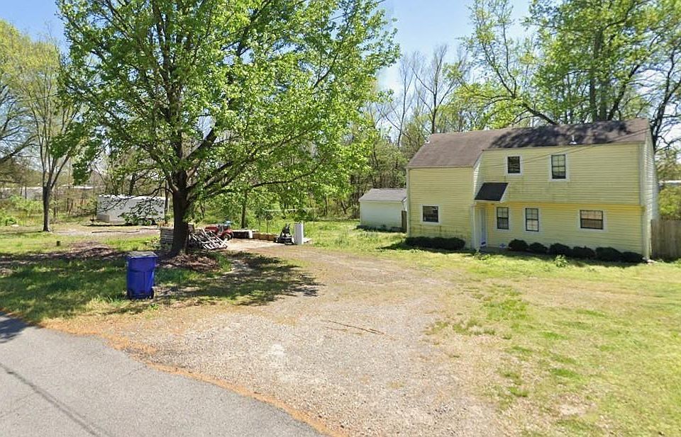1st image of 6 Ellzey Ln