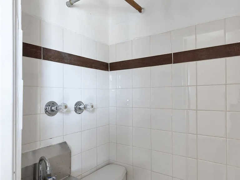 2344 Curlew St #5 — Photo 18