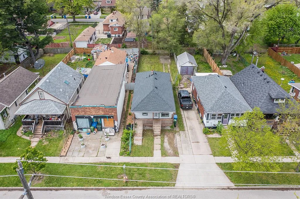3 bed, $1,500 — Photo 3