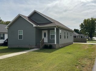 302 College St, Portland, TN 37148