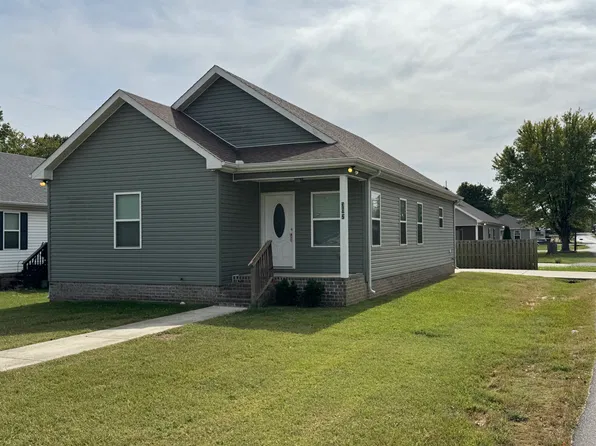 302 College St, Portland, TN 37148