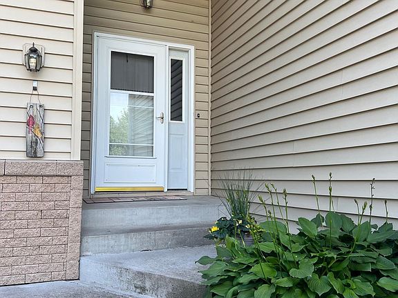 3rd image of 2112 Joplin St