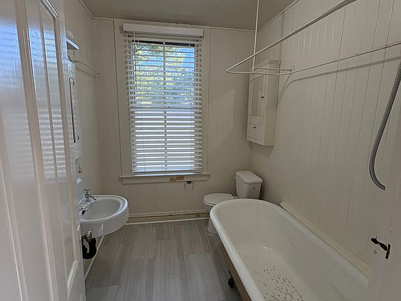 3rd image of 2707 I St APT 2