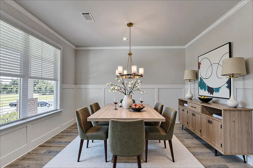 5 bed, 3.5 bath, 2562 sqft, $2,750 — Photo 3
