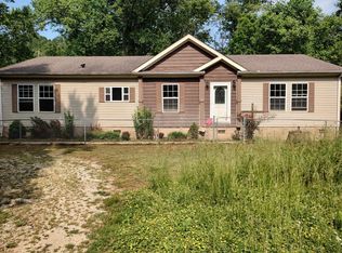 1203 Armory Dr, Jackson, KY 41339