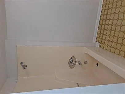 812 N 13th St #1 — Photo 11