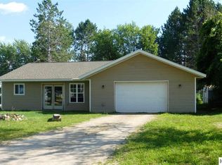 300 Greenfield Ave, Hill City, MN 55748