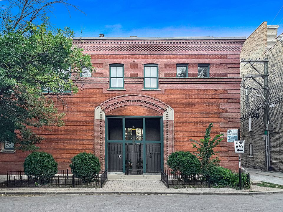 1st image of 811 W Aldine Ave APT 6S
