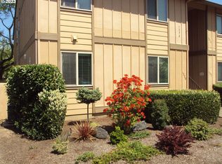 1228 NE 27th St #15, McMinnville, OR 97128