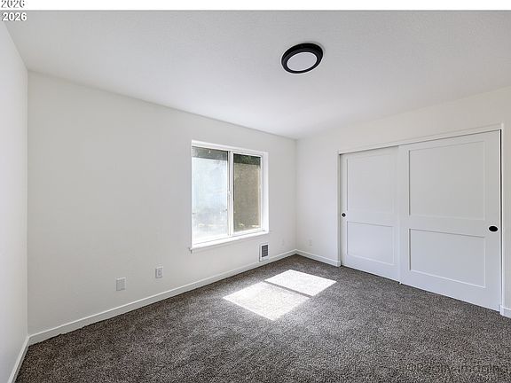 5th image of 17740 Tupper Rd