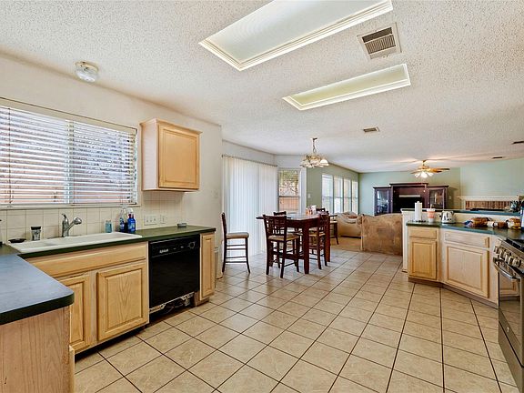 4th image of 4008 Springwillow Ln